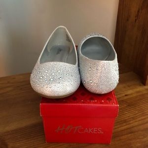 Hot Cakes Orleans: Shiny Silver w Rhinestones 10W